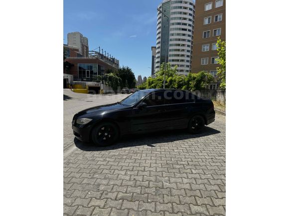BMW E90 320D 177HP CarPlay’li / Ağır Bakımlı / Yeni Muayeneli