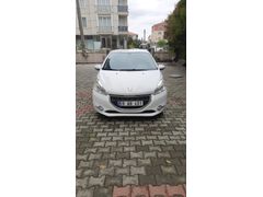 Değişensiz 113.000 km'de Peugeot 208 1.4 HDi Active 2014 Model 