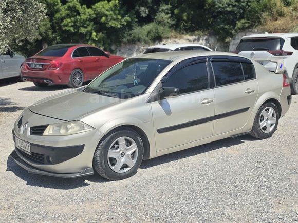 Sahibinden Renault Megane 1.4 Authentique 2006 Model 