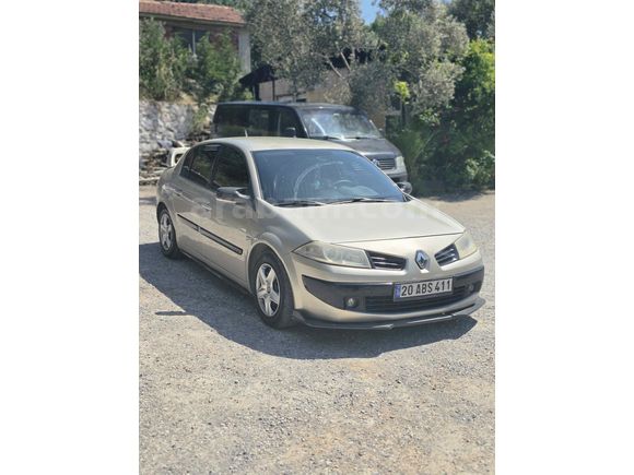 Sahibinden Renault Megane 1.4 Authentique 2006 Model 