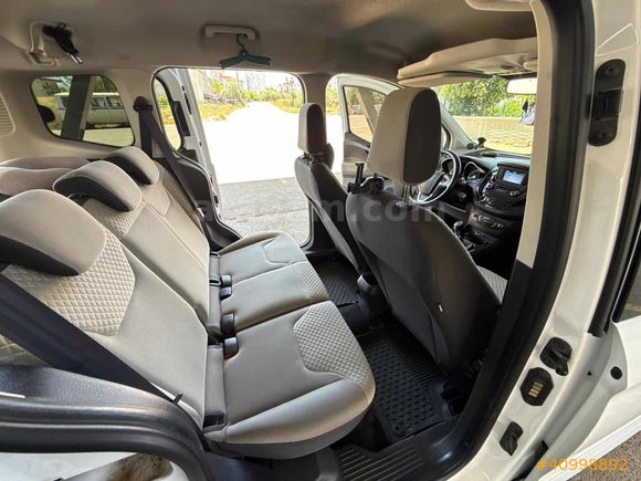 OTOMOBİL RUHSATLI 2019 1.5 TDCI TİTANİUM