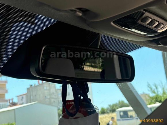 OTOMOBİL RUHSATLI 2019 1.5 TDCI TİTANİUM