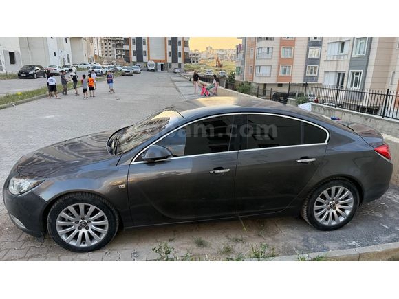 OPEL INSİGNİA 2010 MODEL 1.6T