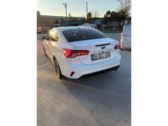 Sahibinden Ford Focus Titanium 230.000 km