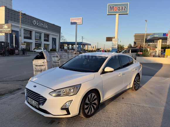 Sahibinden Ford Focus Titanium 230.000 km