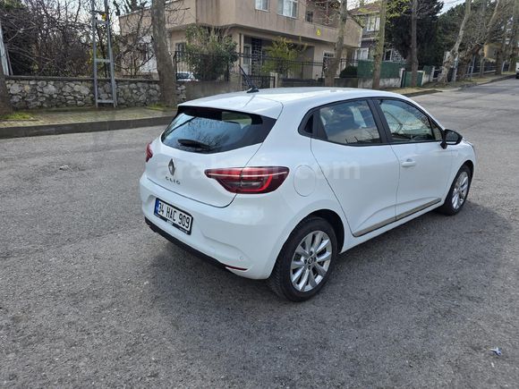 Renault Clio 1.0 TCe Touch 2023 Model İstanbul