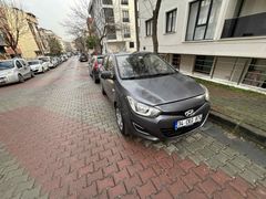 Sahibinden Hyundai i20 1.4 CVVT Jump 2014 Model  136.500 km Gri