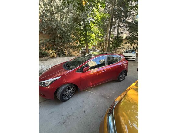 Sahibinden Kia Ceed 1.6 CRDi Concept Plus 2013 Model  191.100 km Kırmızı