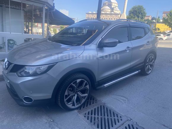 Sahibinden Nissan Qashqai 1.6 dCi Sky Pack 2017 Model İstanbul 162.000 km Gri (Gümüş)