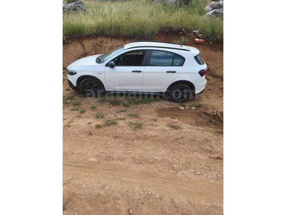 Sahibinden Fiat Egea Cross 1.4 Fire Street Plus 2022 Model  81.500 km Beyaz