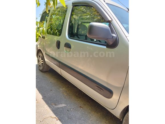 Sahibinden Renault Kangoo Multix 1.5 dCi Authentique 2005 Model