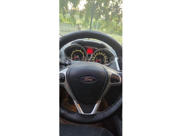 Sahibinden Ford Fiesta 1.4 Titanium X 2010 Model