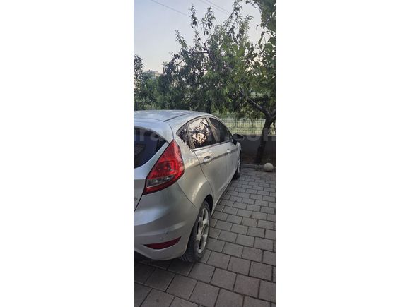 Sahibinden Ford Fiesta 1.4 Titanium X 2010 Model