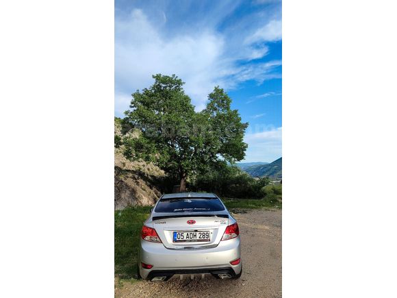 Sahibinden Hyundai Accent Blue 1.6 CRDI Mode 2012 Model