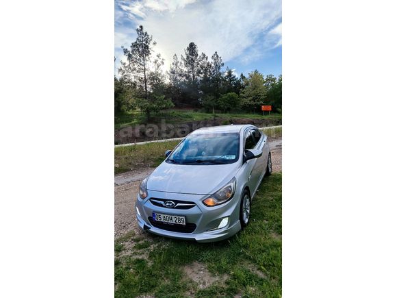 Sahibinden Hyundai Accent Blue 1.6 CRDI Mode 2012 Model
