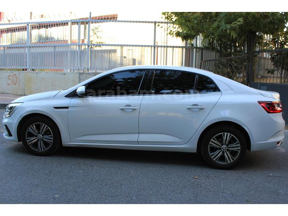 Sahibinden Renault Megane 1.3 TCe Touch 2023 Model İstanbul