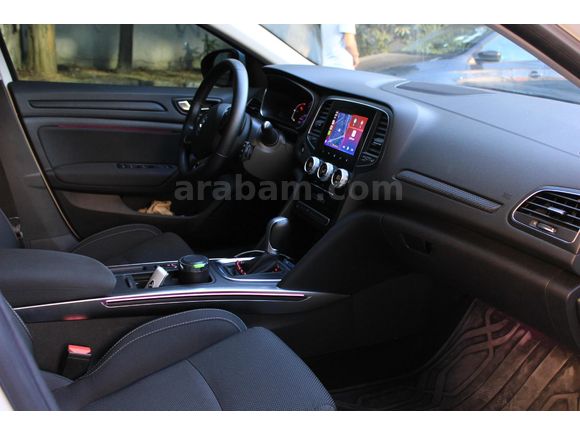 Sahibinden Renault Megane 1.3 TCe Touch 2023 Model İstanbul