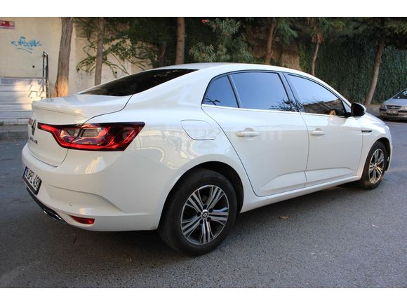 Sahibinden Renault Megane 1.3 TCe Touch 2023 Model İstanbul