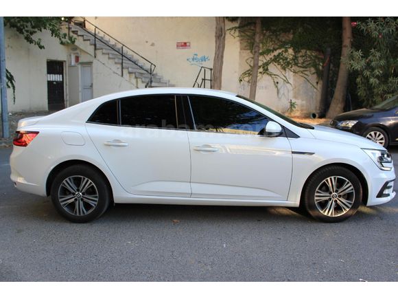 Sahibinden Renault Megane 1.3 TCe Touch 2023 Model İstanbul