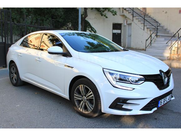 Sahibinden Renault Megane 1.3 TCe Touch 2023 Model İstanbul