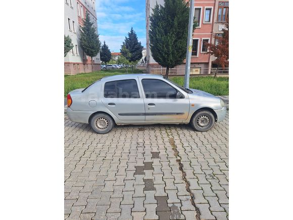 Sahibinden Renault Clio 1.4 RNA 2000 Model 