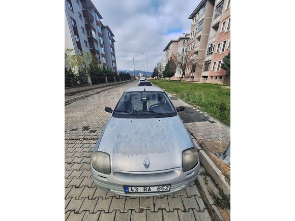 Sahibinden Renault Clio 1.4 RNA 2000 Model 