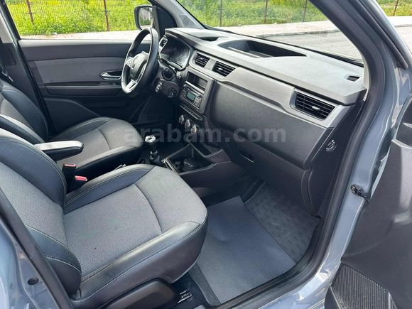 SBS GARAGE DEN HATASIZ 1.5 DİZEL EXPREES KM 53BİN