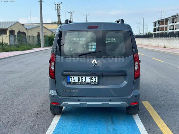 SBS GARAGE DEN HATASIZ 1.5 DİZEL EXPREES KM 53BİN