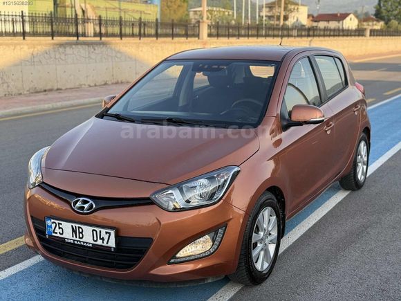 SBS GARAGE'DEN 2014 HYUNDAİ İ20 ELİT RENK HATASIZ BOYASIZ 94 KM