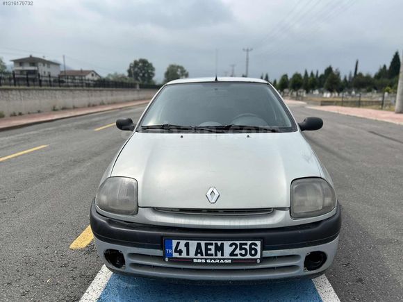 SBS GARAGE'DEN 2000 CLİO 1.4 KLİMALI EKONOMİK