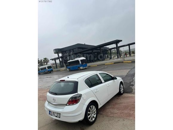 SBS GARAGE'DEN 2013 OPEL ASTRA 1.6 LPGLİ 101 KM