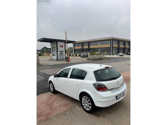 SBS GARAGE'DEN 2013 OPEL ASTRA 1.6 LPGLİ 101 KM