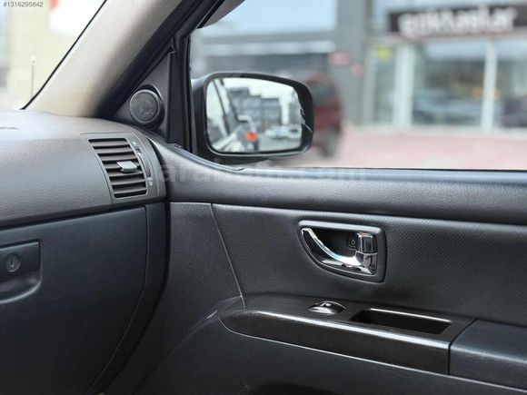 NOVUS MOTORS'dan KİA SORENTO X-FORCE 170LİK 165BİN KM!!!!