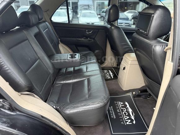 NOVUS MOTORS'dan KİA SORENTO X-FORCE 170LİK 165BİN KM!!!!