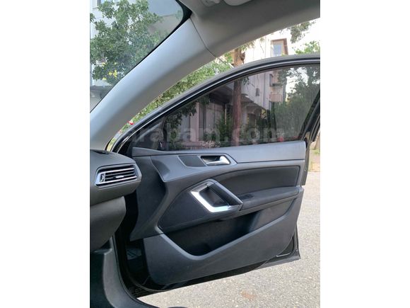 Sahibinden Peugeot 308 1.2 PrueTech Active 2014 Model Siyah