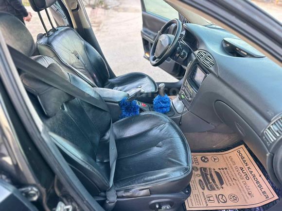 Galeriden Renault Laguna 1.6 Privilege 2005 Model Adana