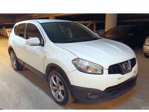 Sahibinden Nissan Qashqai 1.5 dCi Tekna 2012 Model  270.000 km Beyaz