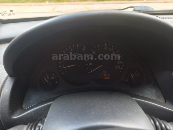 HATASIZ DEGİSENSİZ OTOMOBİL RUHSATLI 202.000. KM DE 