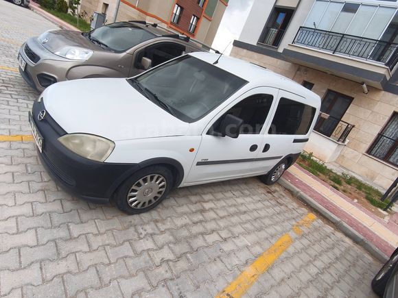 HATASIZ DEGİSENSİZ OTOMOBİL RUHSATLI 202.000. KM DE 