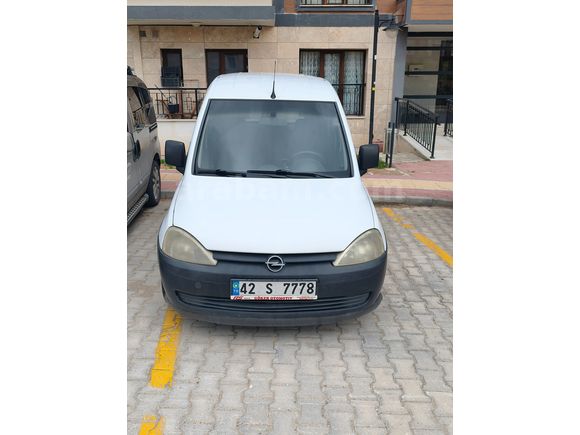 HATASIZ DEGİSENSİZ OTOMOBİL RUHSATLI 202.000. KM DE 
