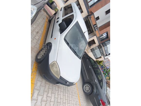 HATASIZ DEGİSENSİZ OTOMOBİL RUHSATLI 202.000. KM DE 