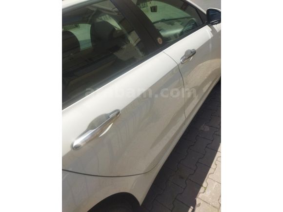 Sahibinden Fiat Egea 1.4 Fire Easy 2023 Model  35.000 km Beyaz