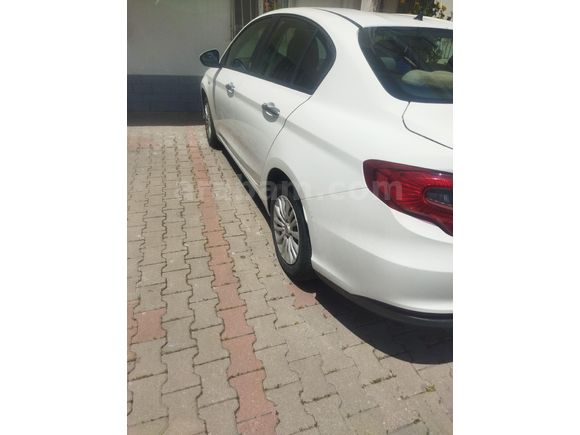 Sahibinden Fiat Egea 1.4 Fire Easy 2023 Model  35.000 km Beyaz