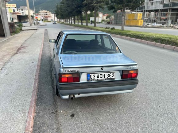 Galeriden Renault R 9 1.4 Broadway 1995 Model Konya
