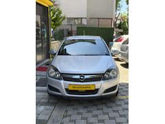 YSF AUTO KARTAL'DAN DEĞİŞENSİZ OPEL ASTRA 1.6 OTOMATİK VİTES