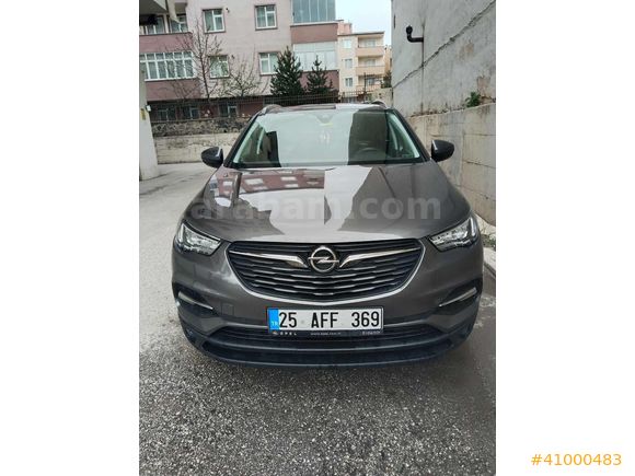 --MODA--76 .000 km 2020 model Grandland X 1.2 TURBO ENJOY