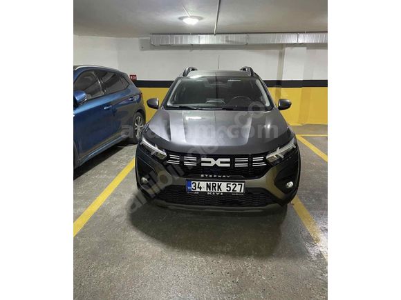 ilk Sahibinden hatasız boyasız Dacia Sandero Stepway 1.0 Tce Expression 2025 Model 