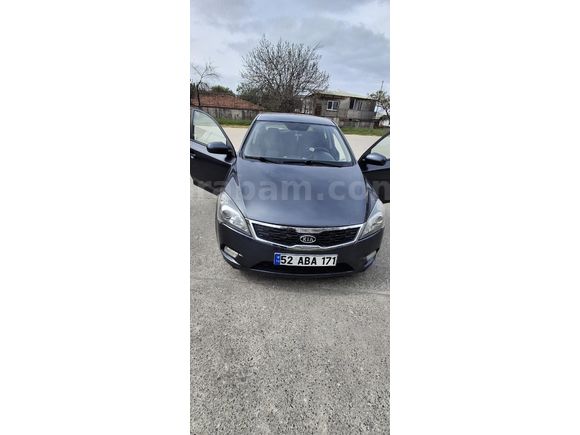 Sahibinden Kia Ceed 1.6 CRDi Motion 2011 Model