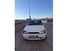 Sahibinden Ford Fiesta 1.25 Ghia 2001 Model 