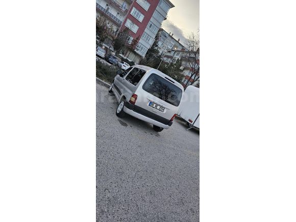 Sahibinden Peugeot Partner 2.0 HDI 2007 Model